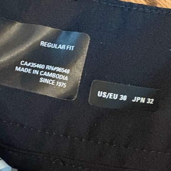 Oakley Men’s Regular Fit Shorts Black Size 30 Polyester Casual Golf Style - Picture 4 of 8